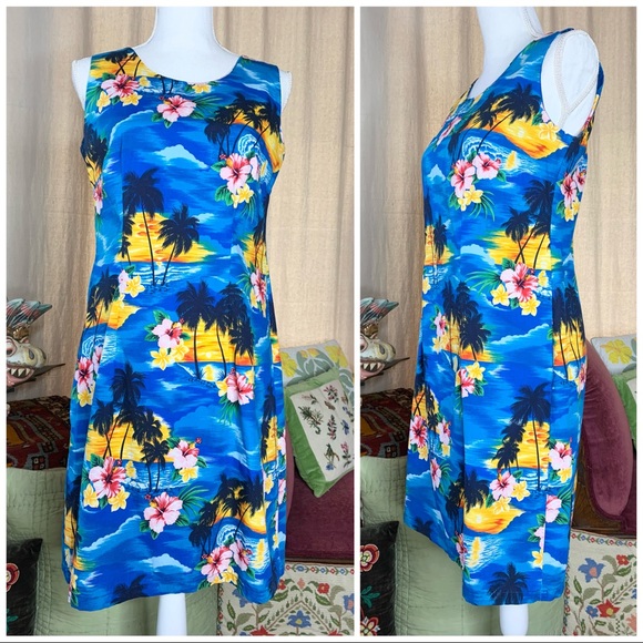 Vintage Dresses & Skirts - Hawaiian Sheath Dress